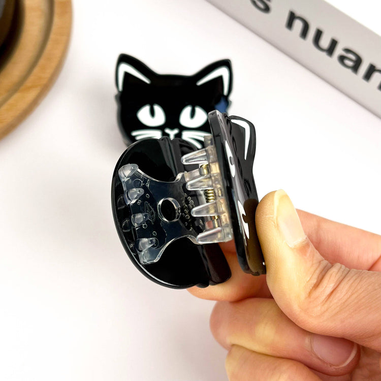 Eye-rolling Cat Claw Clip
