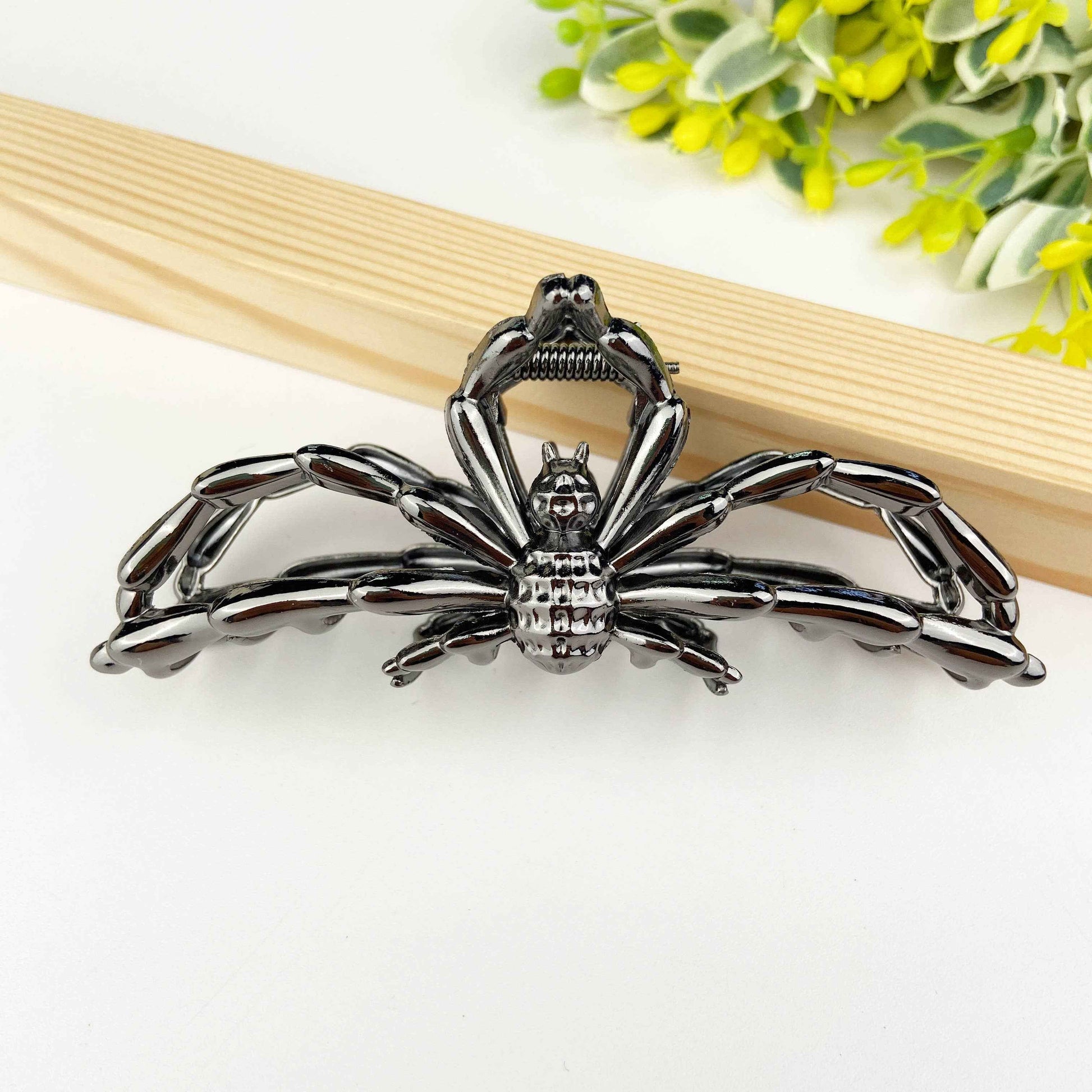 Personalized spider metal hair clip